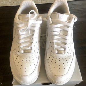 Nike Air Force 1 size 9.5